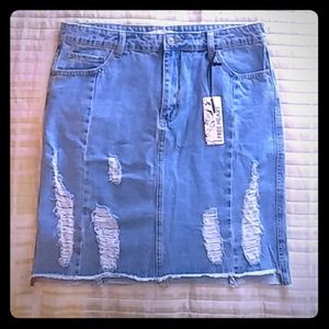 Denim distressed skirt